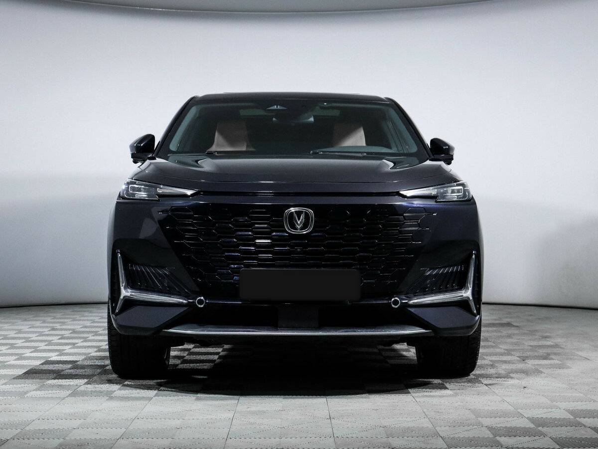 Changan UNI-K с пробегом — 2024 год. Фото: #1