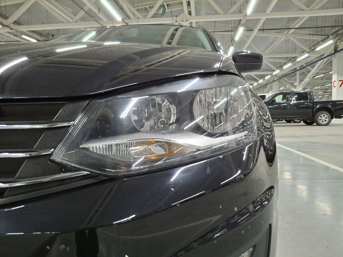 Volkswagen Polo с пробегом — 2017 год. Фото: #16