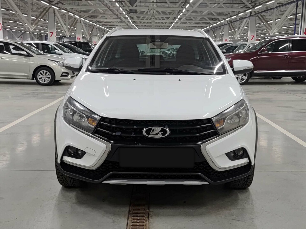 Lada (ВАЗ) Vesta с пробегом — 2018 год. Фото: #1