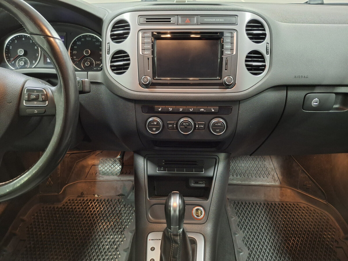 Volkswagen Tiguan с пробегом — 2016 год. Фото: #14