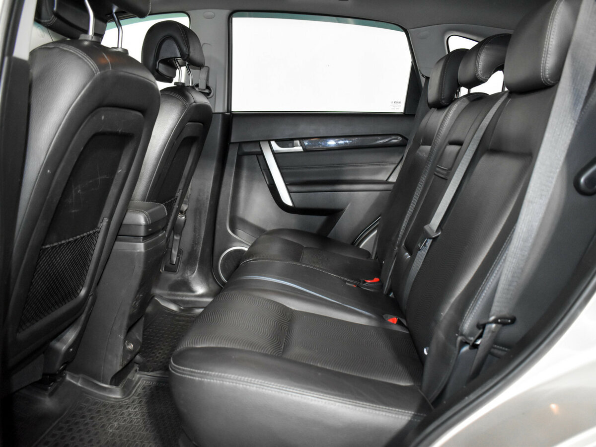 Chevrolet Captiva с пробегом — 2013 год. Фото: #11