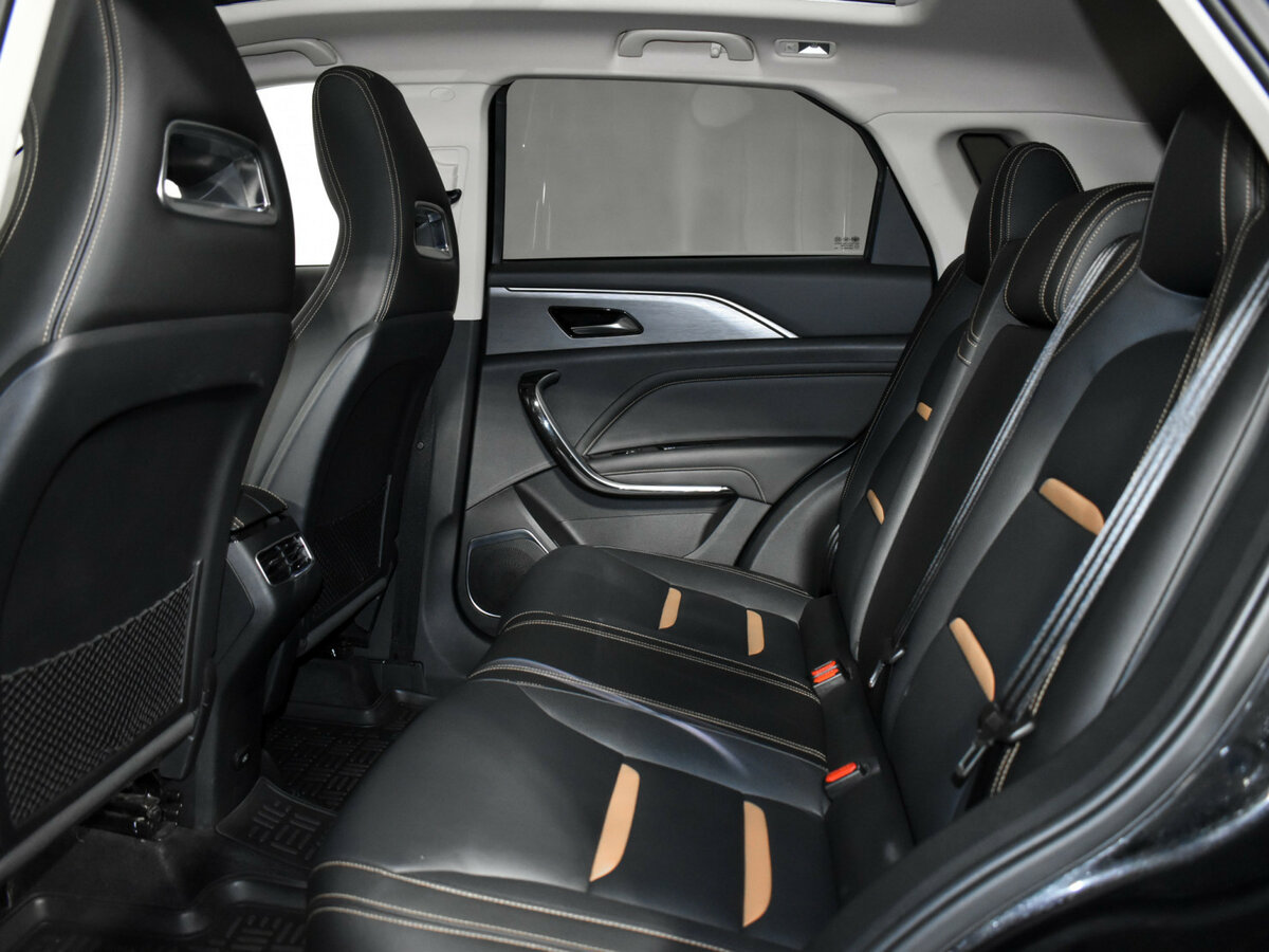 FAW Bestune T77 с пробегом — 2023 год. Фото: #11