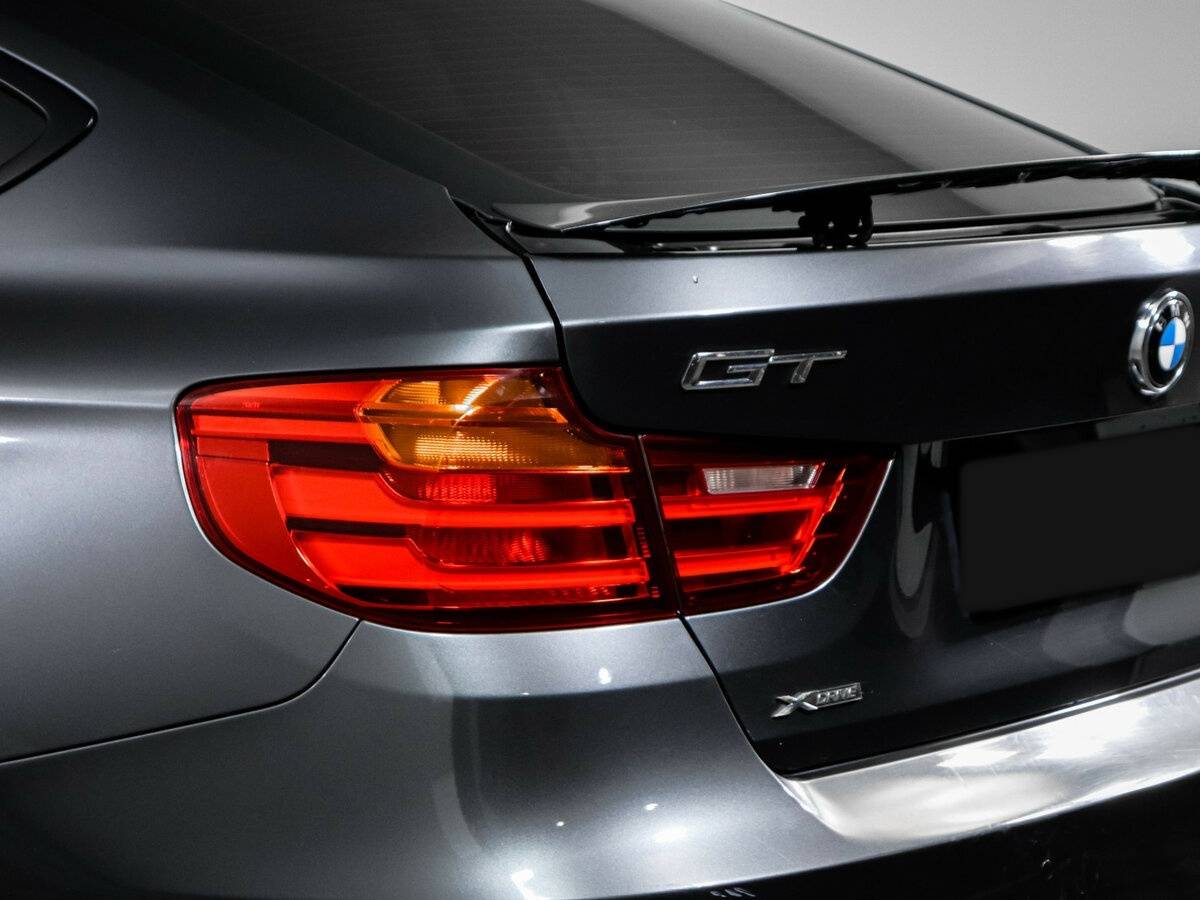 BMW 3 серии с пробегом — 2015 год. Фото: #15