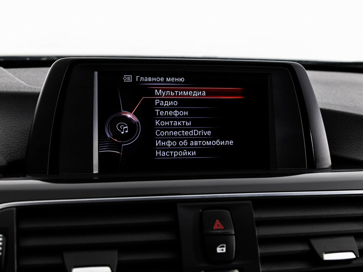 BMW 3 серии с пробегом — 2016 год. Фото: #10