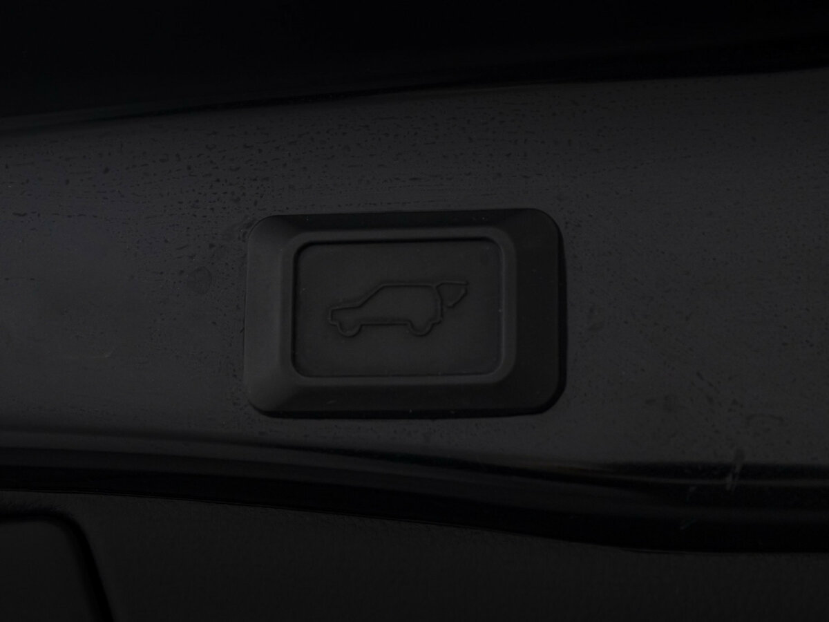 Toyota RAV4 с пробегом — 2020 год. Фото: #15