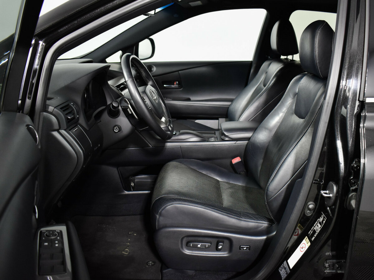 Lexus RX с пробегом — 2012 год. Фото: #8