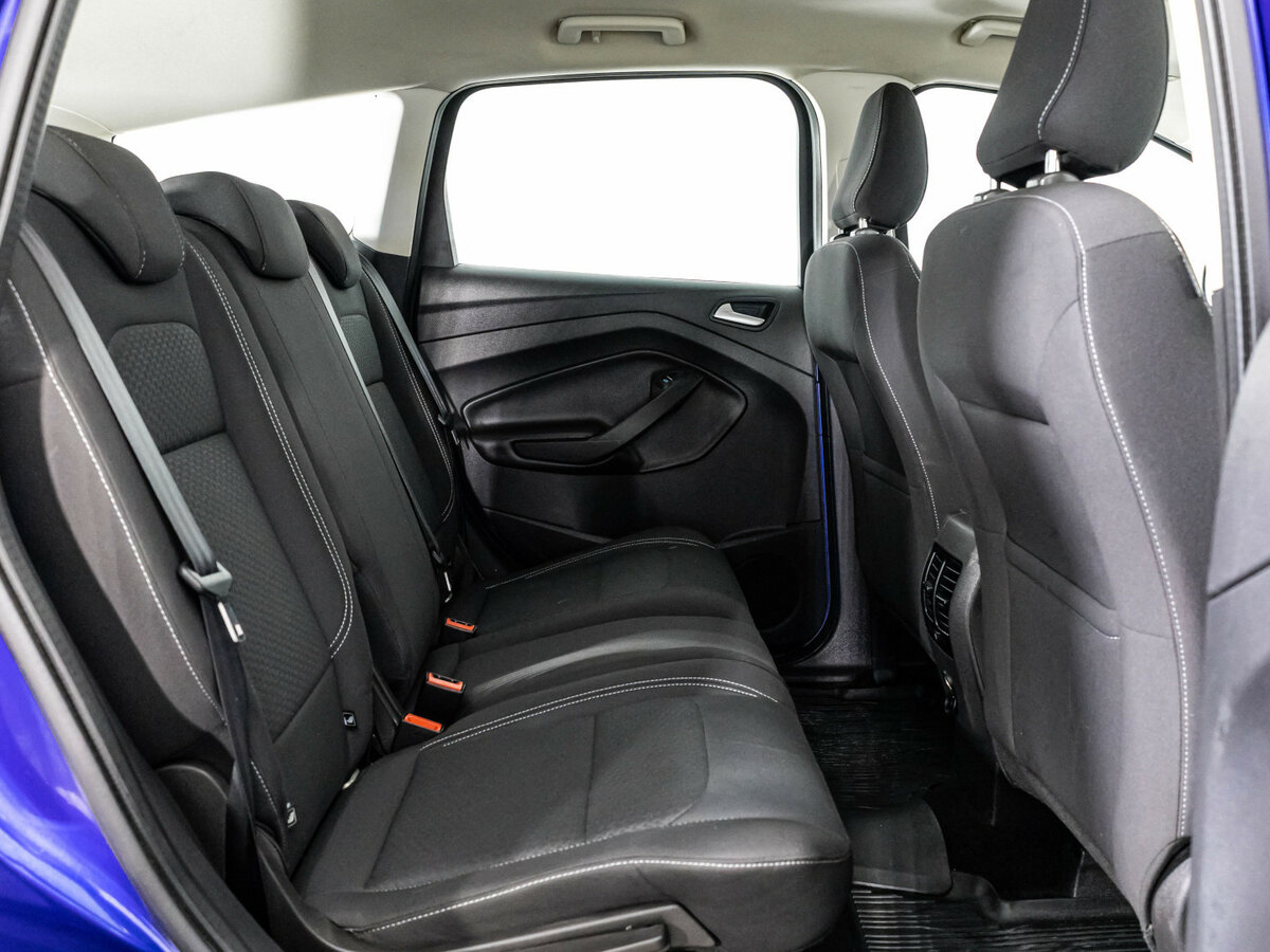 Ford Kuga с пробегом — 2017 год. Фото: #13