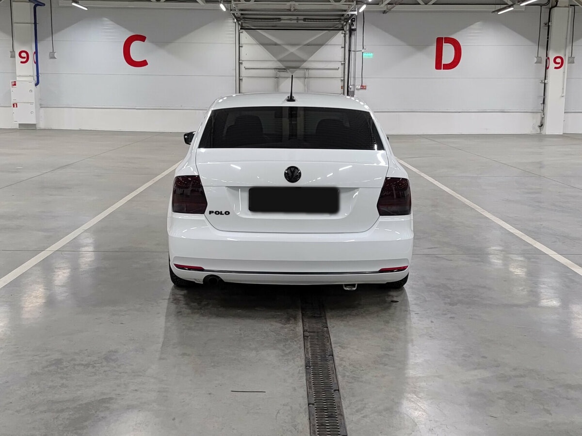 Volkswagen Polo с пробегом — 2017 год. Фото: #5