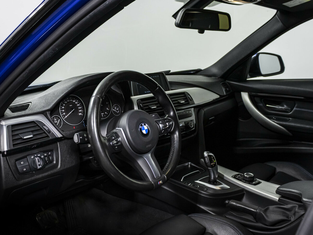 BMW 3 серии с пробегом — 2018 год. Фото: #8