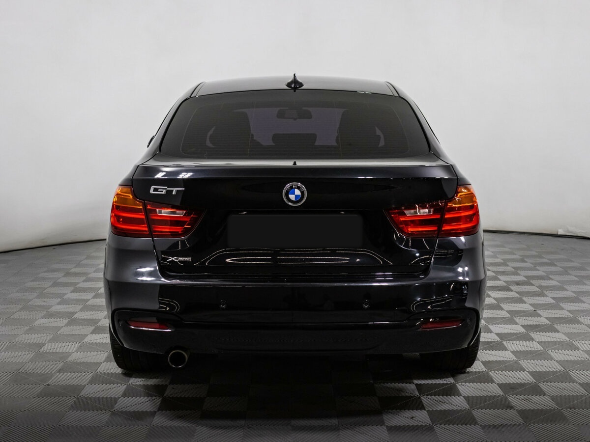 BMW 3 серии с пробегом — 2015 год. Фото: #4