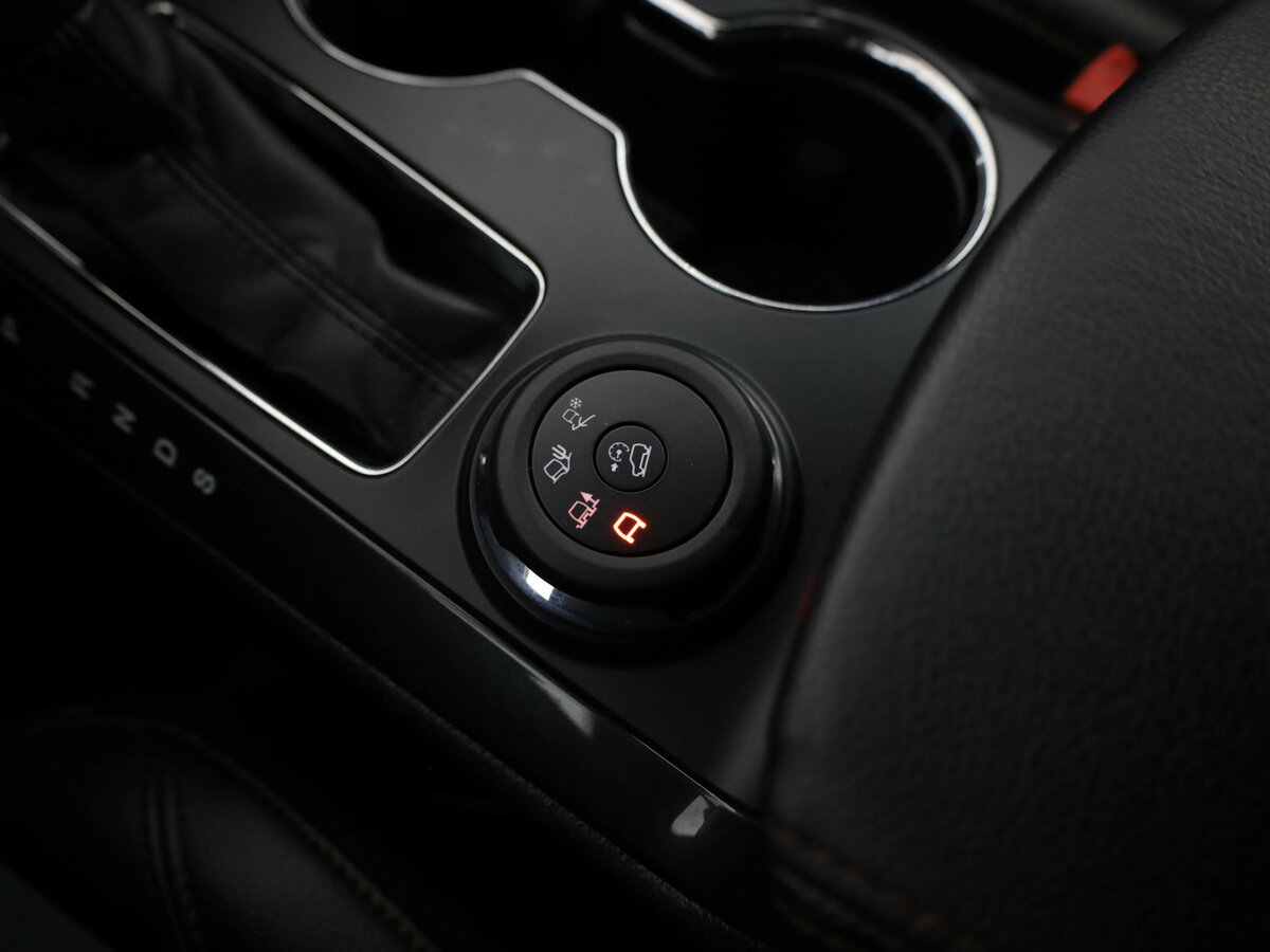 Ford Explorer с пробегом — 2015 год. Фото: #14