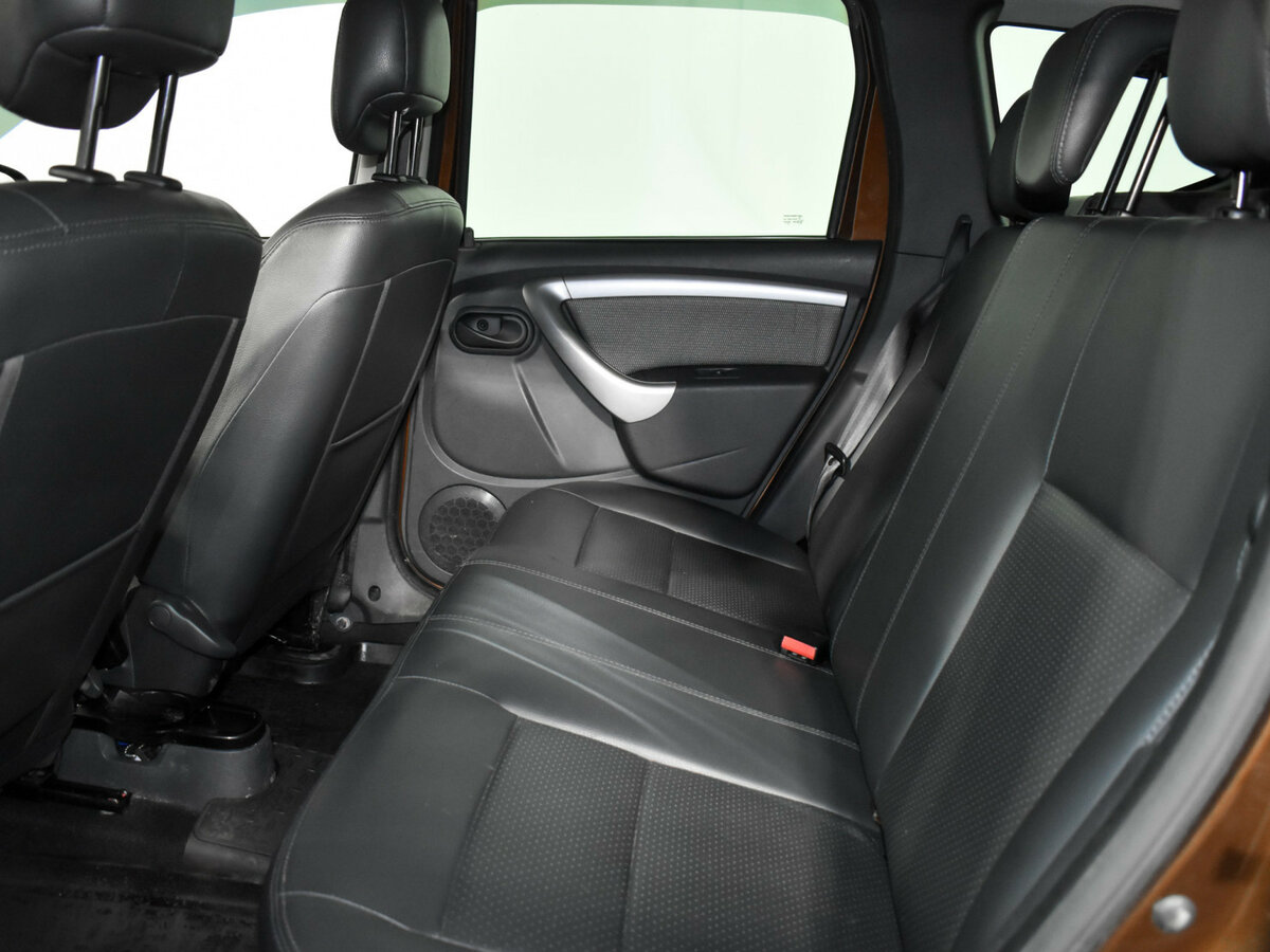 Renault Duster с пробегом — 2012 год. Фото: #16