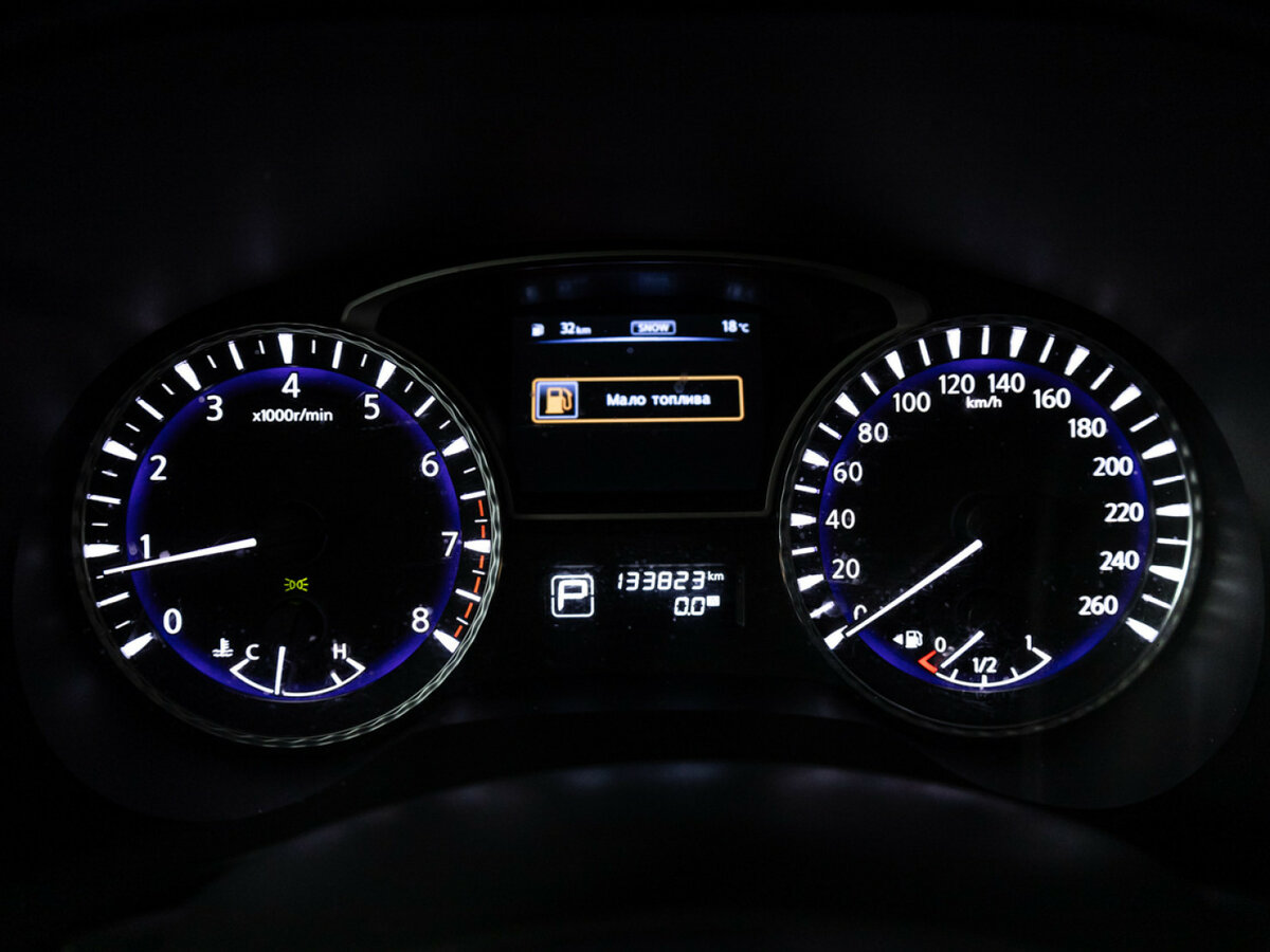 Infiniti QX60 с пробегом — 2014 год. Фото: #9