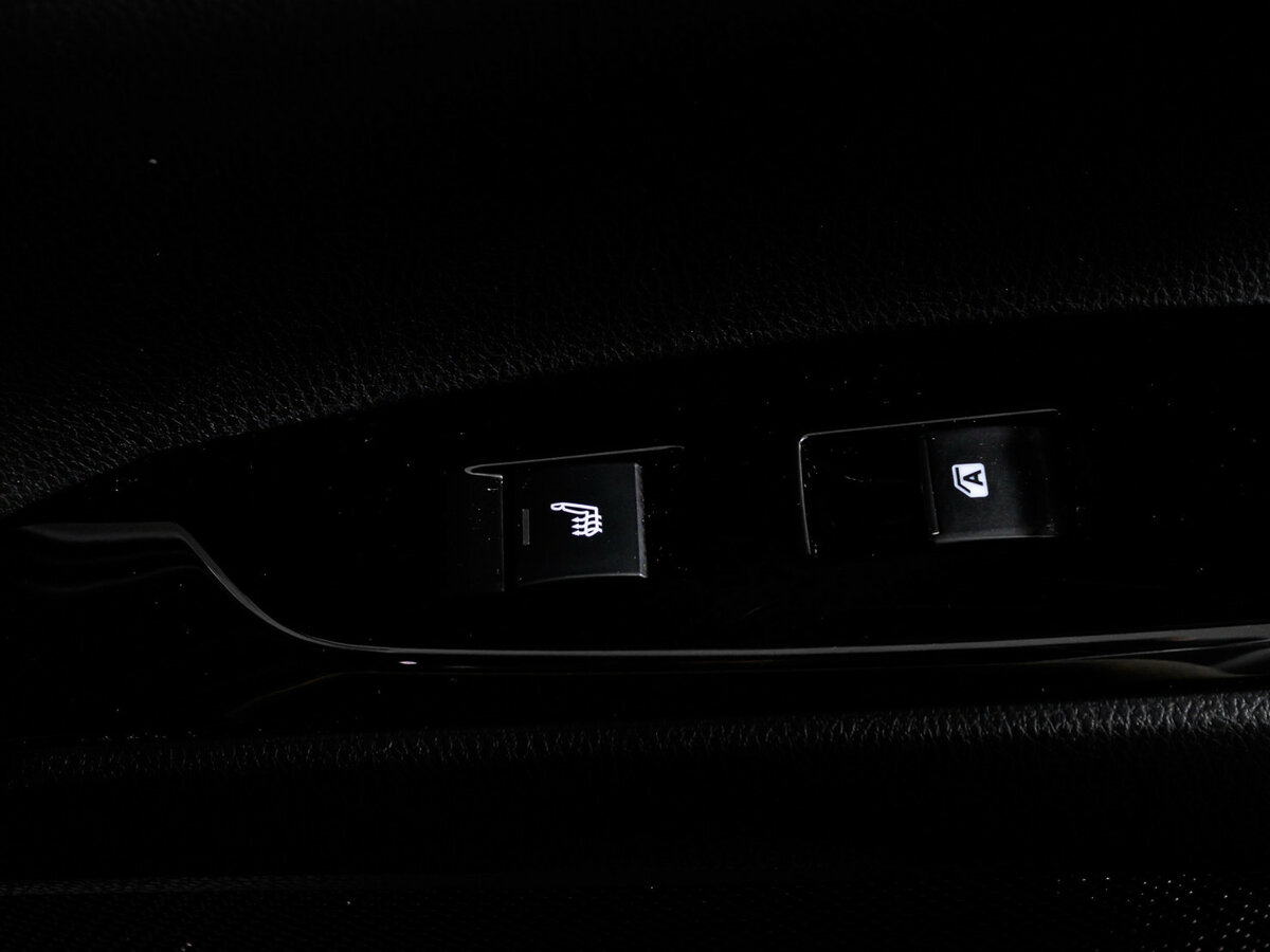 Toyota Camry с пробегом — 2019 год. Фото: #15