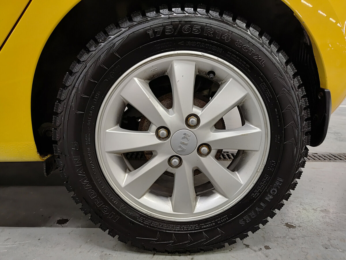 Kia Picanto с пробегом — 2012 год. Фото: #17