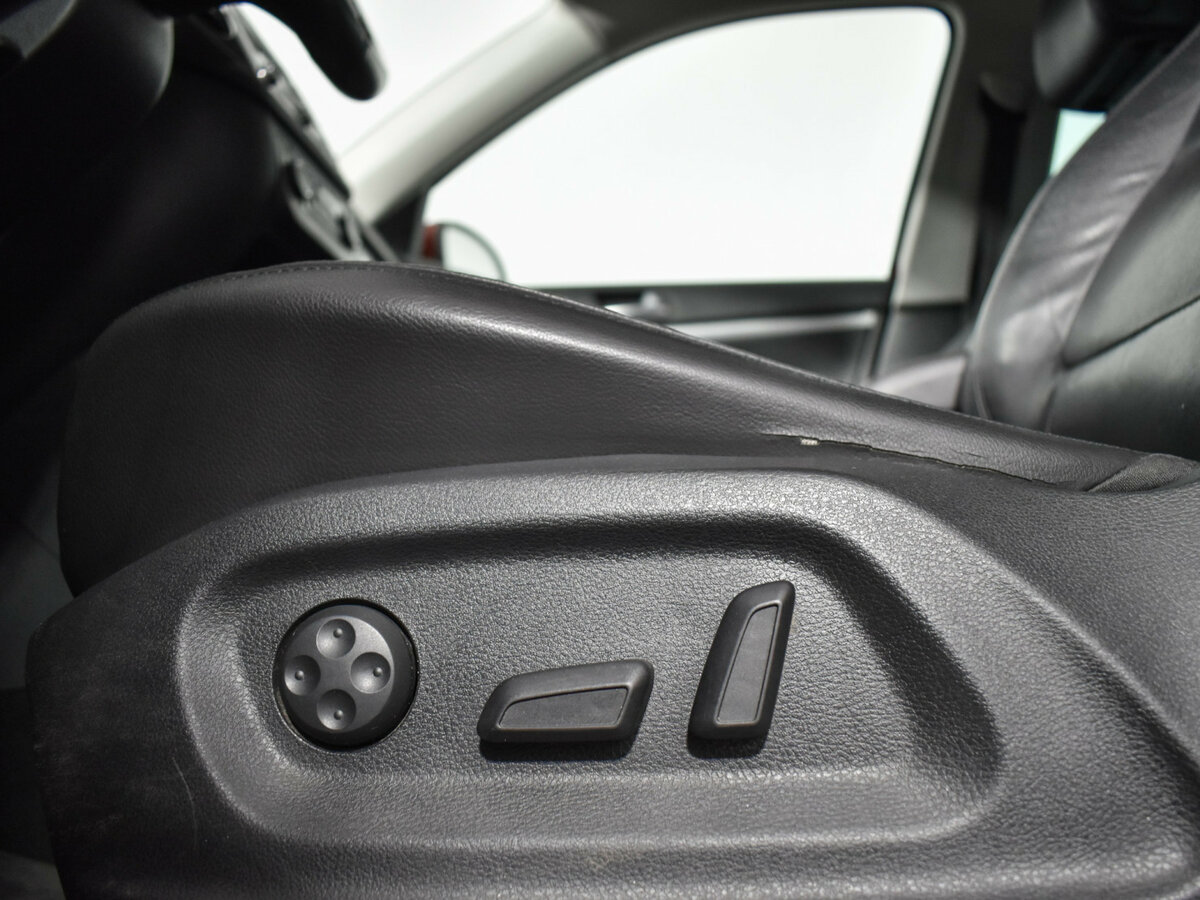 Volkswagen Tiguan с пробегом — 2013 год. Фото: #14