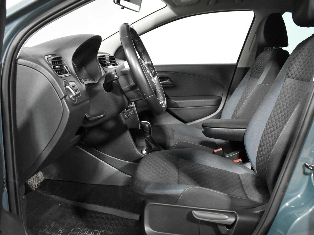 Volkswagen Polo с пробегом — 2019 год. Фото: #9