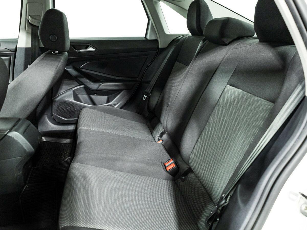 Volkswagen Jetta с пробегом — 2020 год. Фото: #9