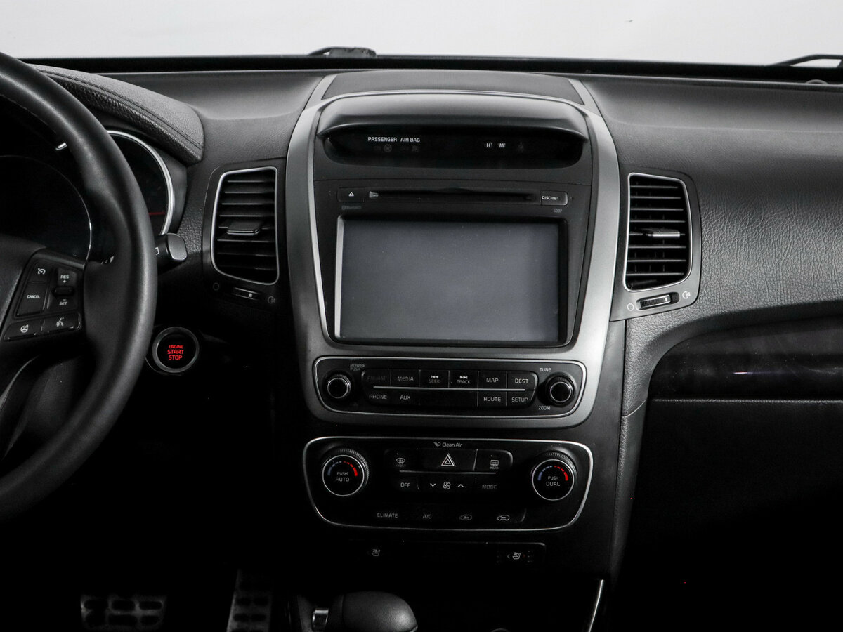 Kia Sorento с пробегом — 2013 год. Фото: #12