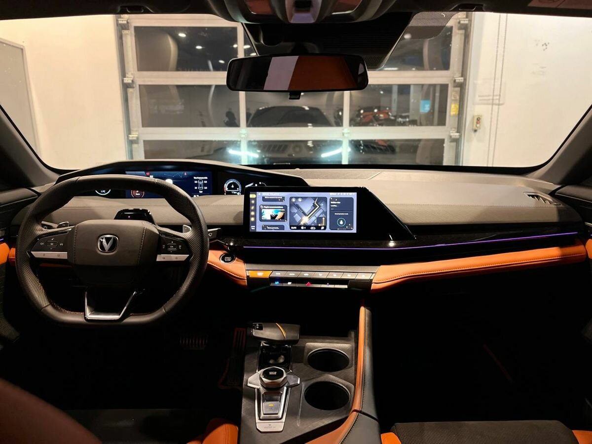 Changan UNI-V с пробегом — 2023 год. Фото: #7