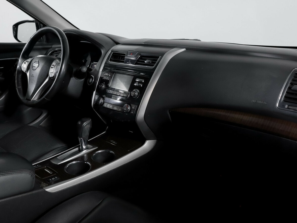 Nissan Teana с пробегом — 2015 год. Фото: #8