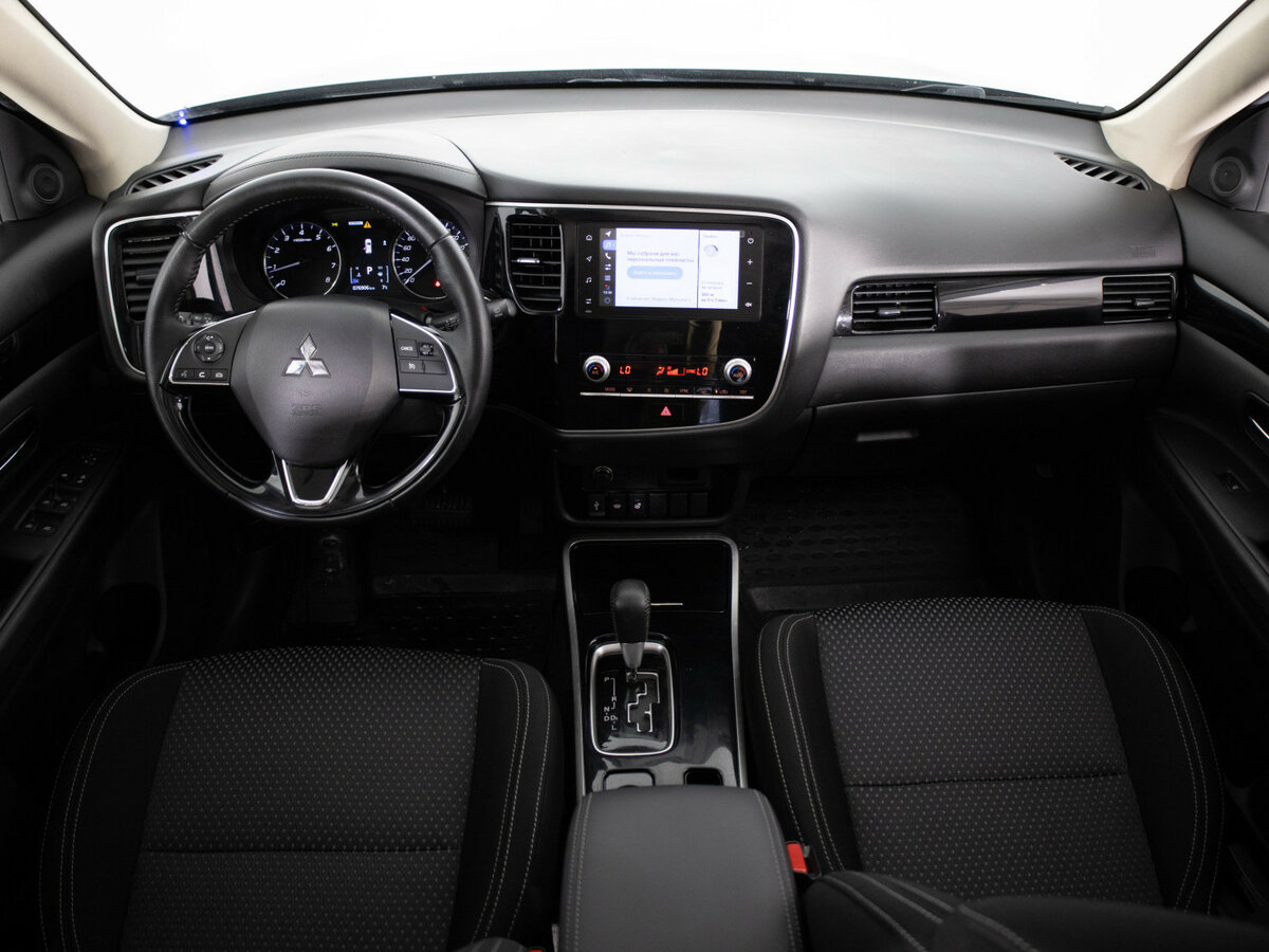 Mitsubishi Outlander с пробегом — 2020 год. Фото: #4
