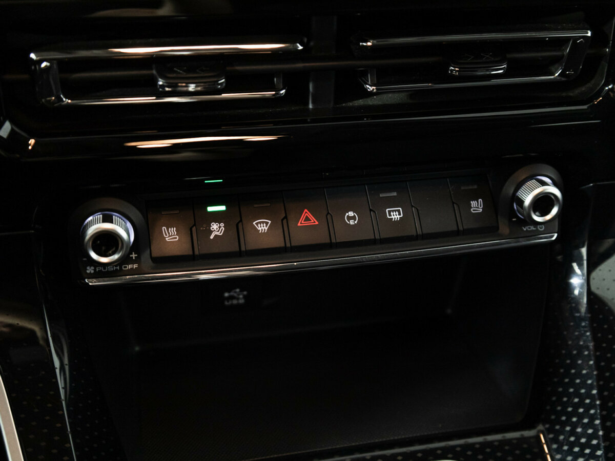 Haval M6 с пробегом — 2024 год. Фото: #15