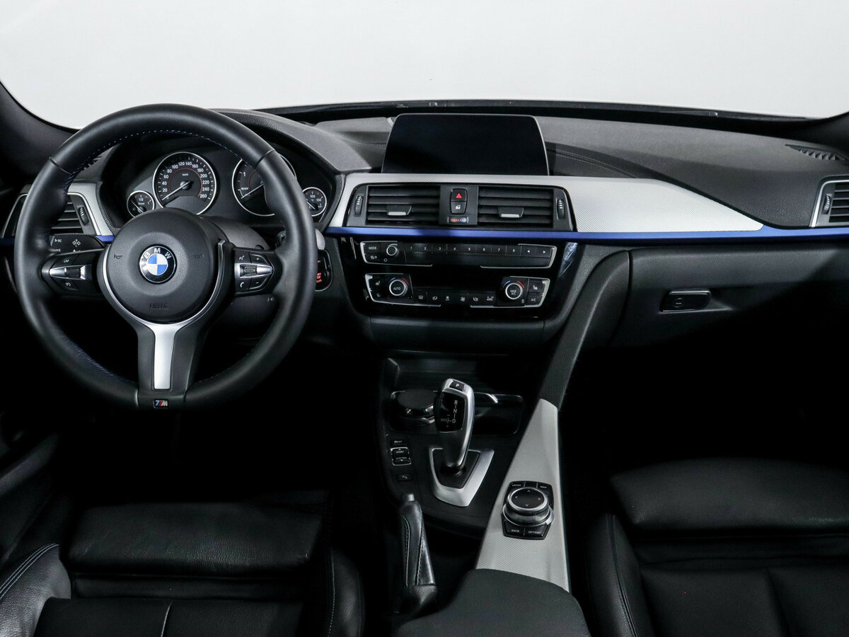 BMW 3 серии с пробегом — 2018 год. Фото: #9