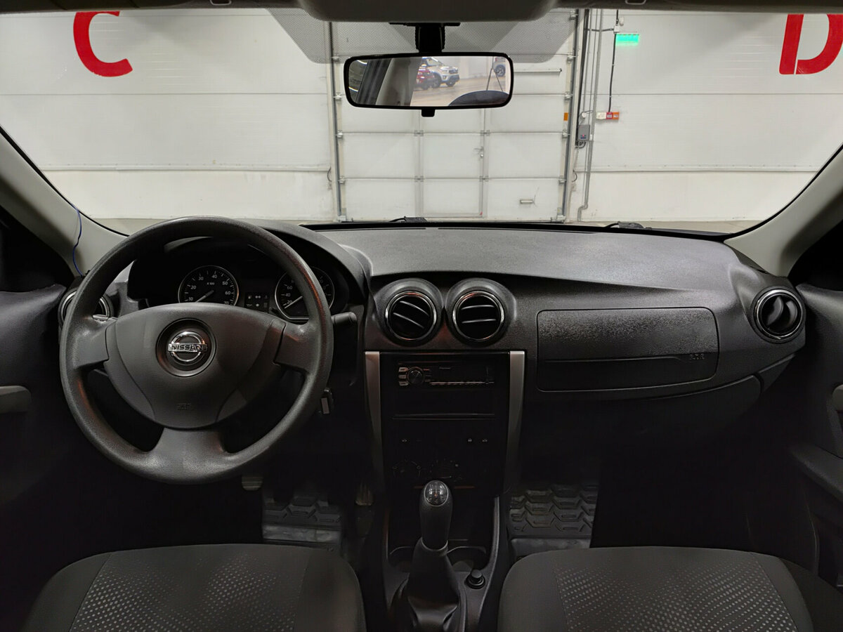 Nissan Almera с пробегом — 2015 год. Фото: #12