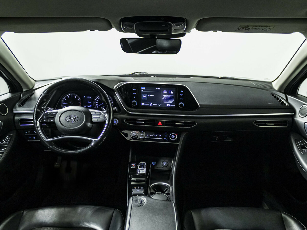 Hyundai Sonata с пробегом — 2020 год. Фото: #11