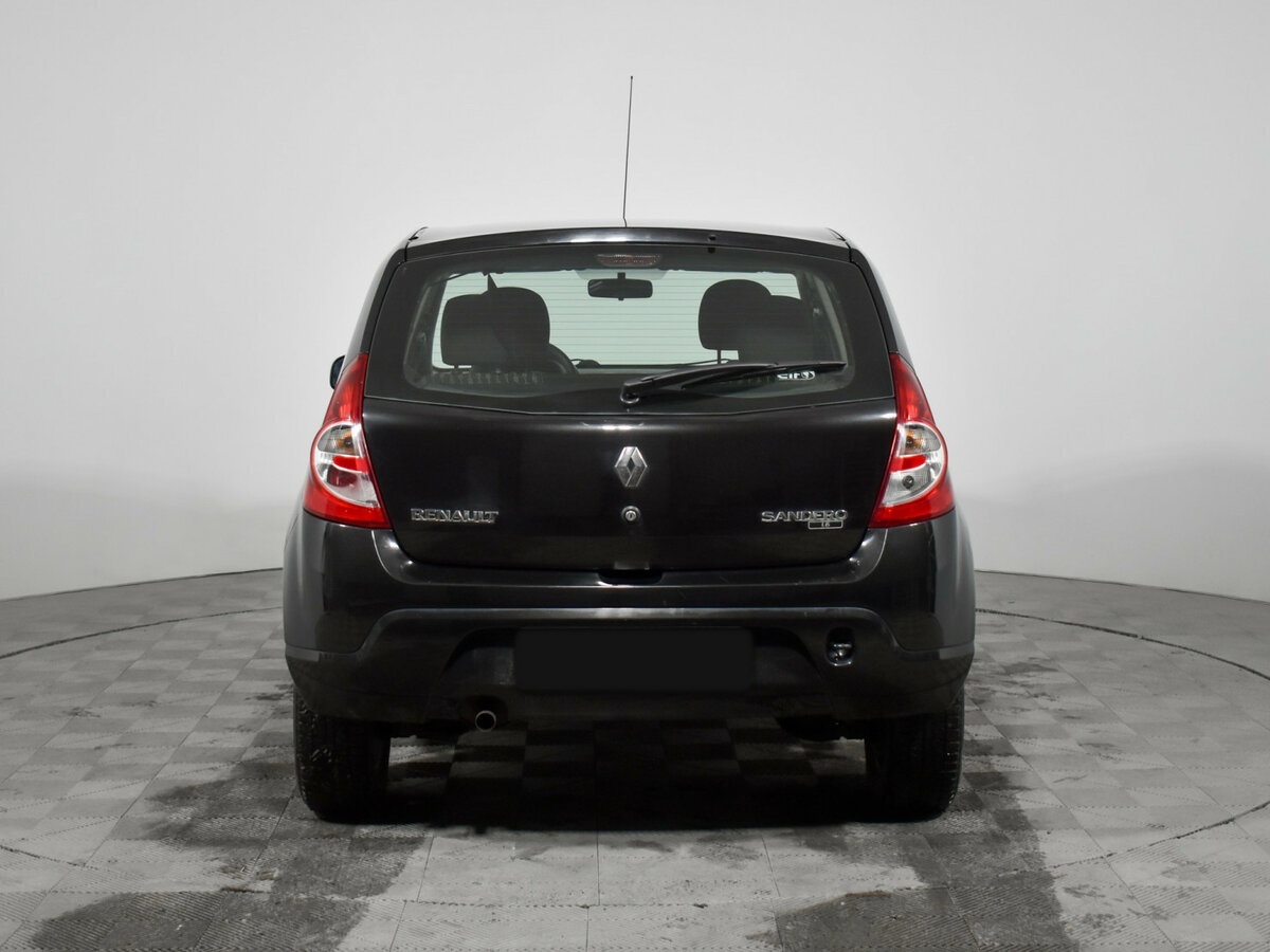 Renault Sandero с пробегом — 2014 год. Фото: #5