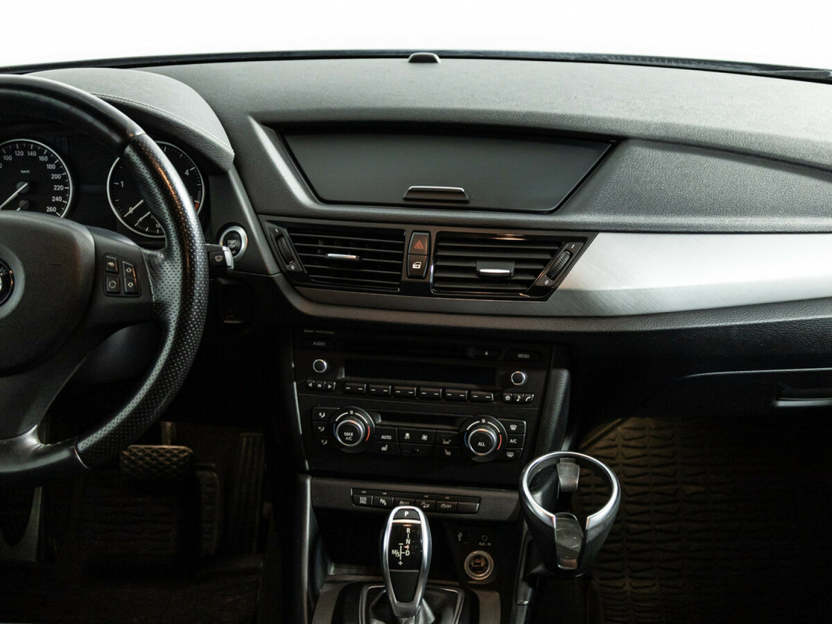 BMW X1 с пробегом — 2014 год. Фото: #13