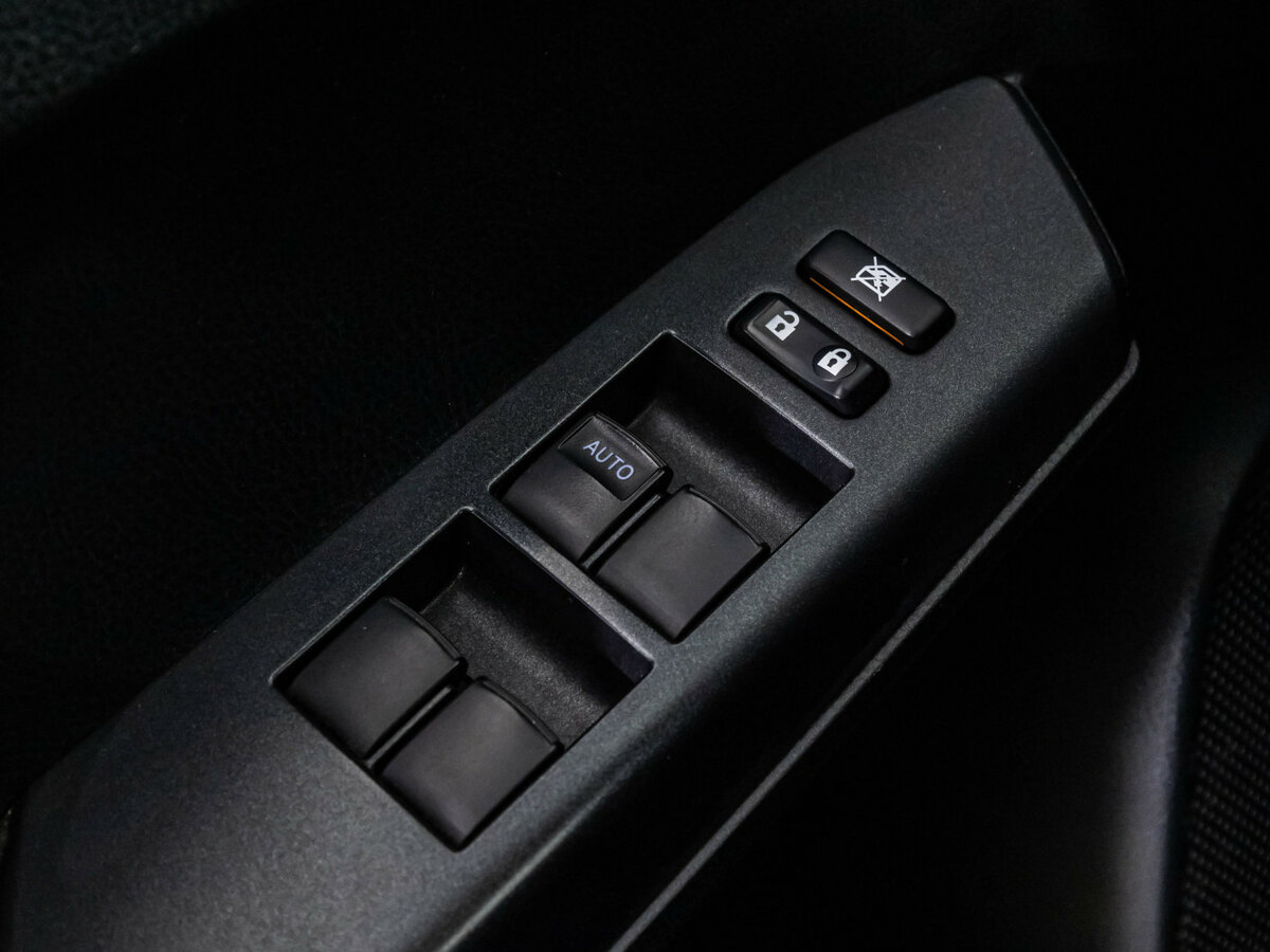 Toyota RAV4 с пробегом — 2018 год. Фото: #14